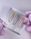 Offene Verpackung mit Tiegel
